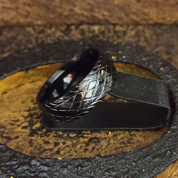 Men's Black Racing Tire Promise Ring Band - Tire Tread Promise Ring For Guys - - Picture 6 of 6